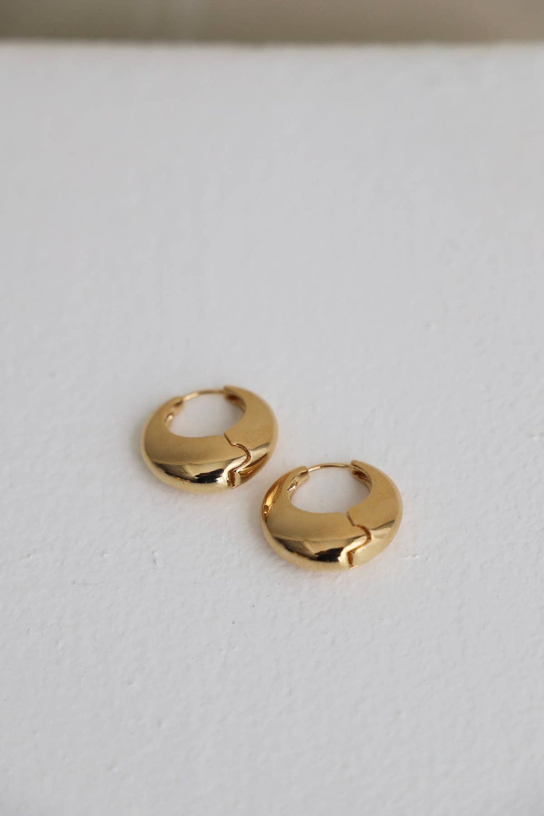 AMALFI CHUNKY HOOPS | Katie Waltman Jewelry